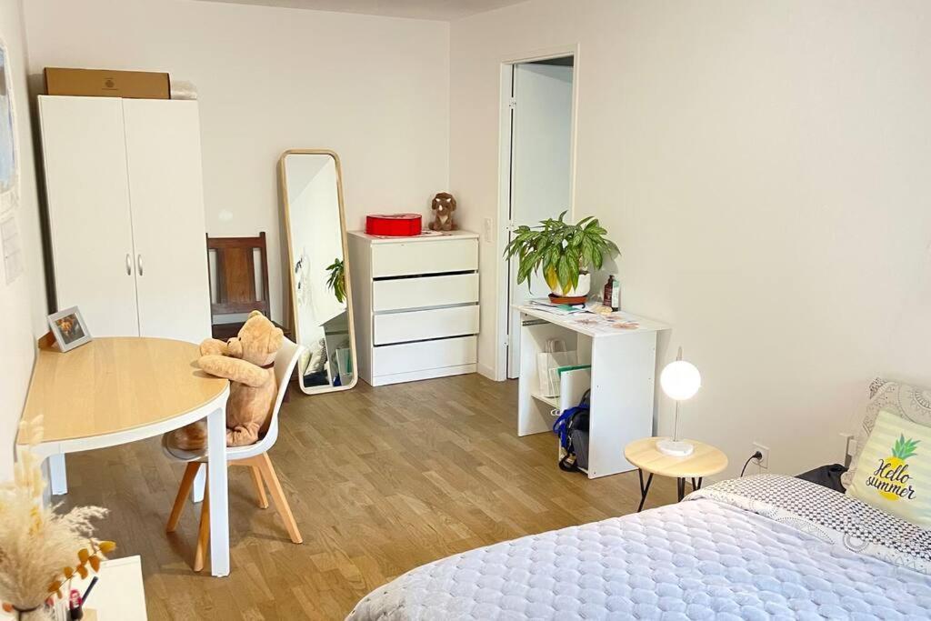 Cosy And Spacious Near Metro Line 4 & Rer B Apartment